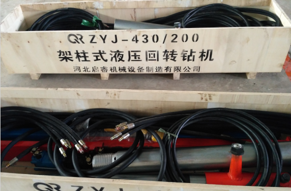 榆林煤礦探放水用架柱式液壓回轉(zhuǎn)鉆機